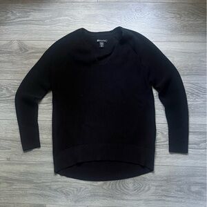 Athleta Black Long Sleeve Knit V Neck Hanover Sweater Size XS Merino Wool Blend